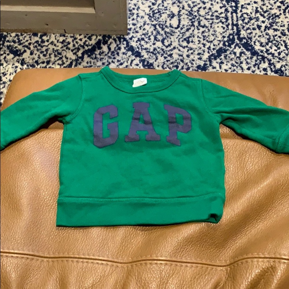 Gap Sweatshirt green and blue 6-12 months.